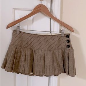 Super cute Abercrombie skirt! 😍